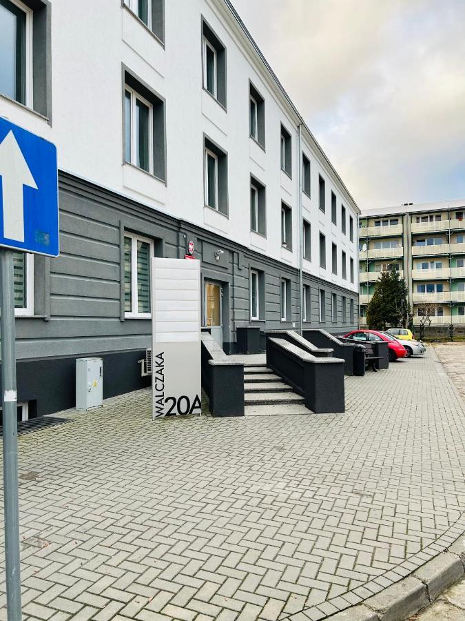 Apartament Walczaka 43 Miejsce Parkingowe ゴジュフ・ヴィエルコポルスキ エクステリア 写真